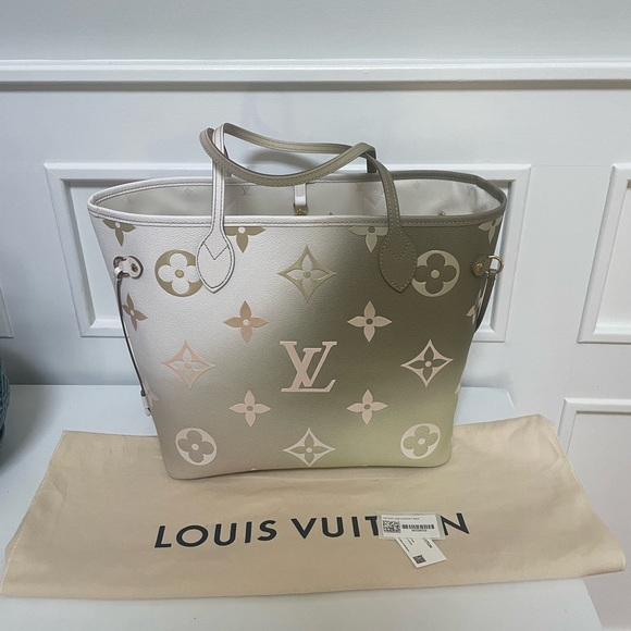 Louis Vuitton Handbags - Louis Vuitton spring in the city Neverfull